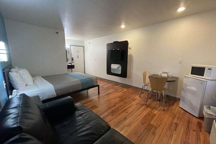 Room 22 of 44