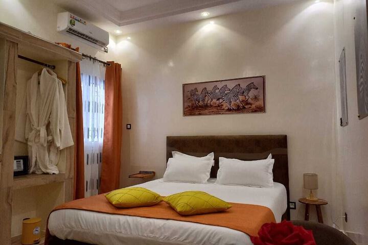 Room 11 of 29