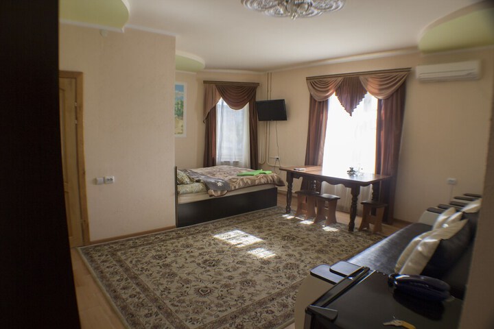 Room 12 of 29