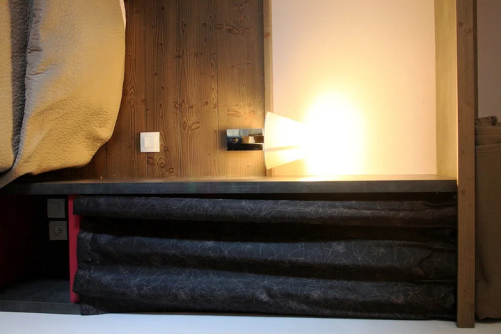 Room 4 of 23