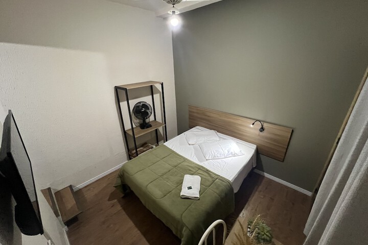 Room 9 of 64
