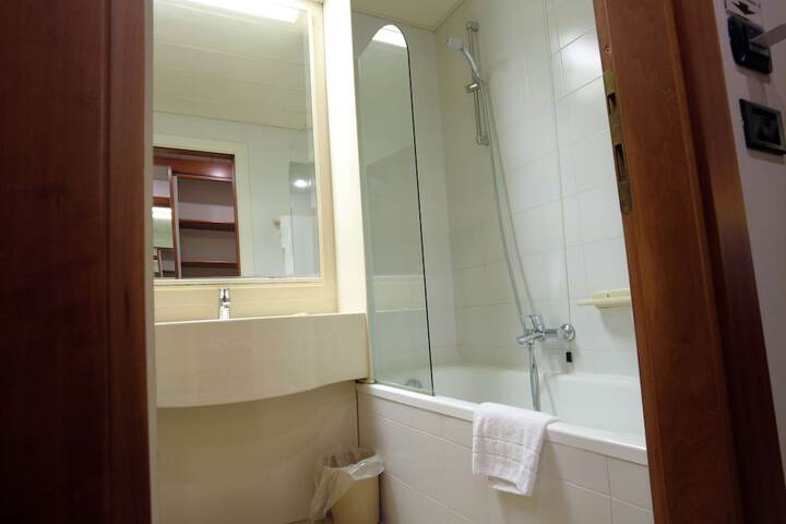 Clean Restrooms