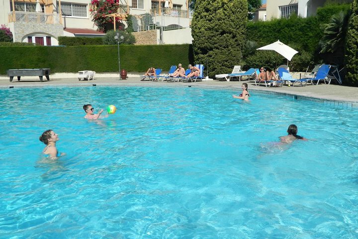 Pool Hotel