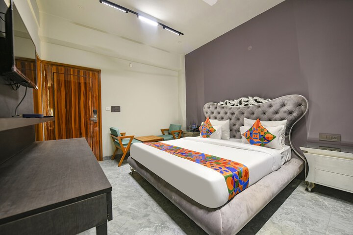Room 14 of 23