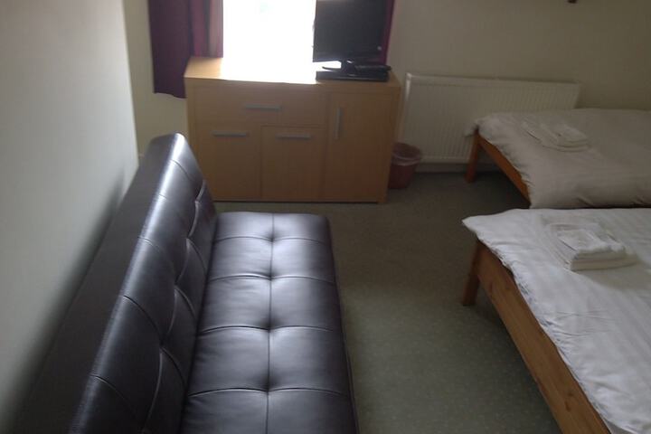 Room 26 of 32