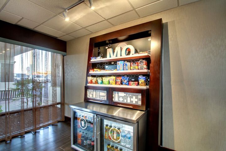 Snack bar