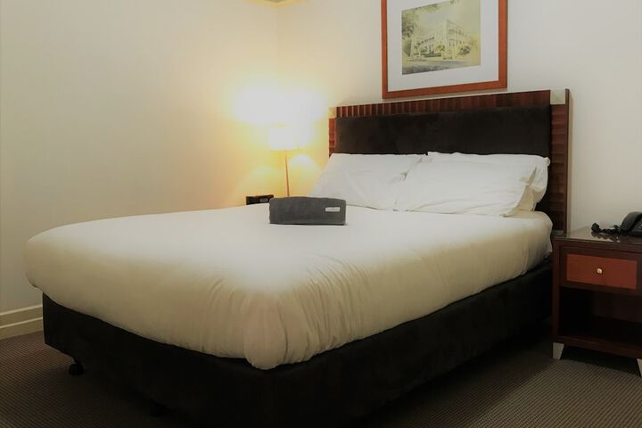 Room 3 of 25