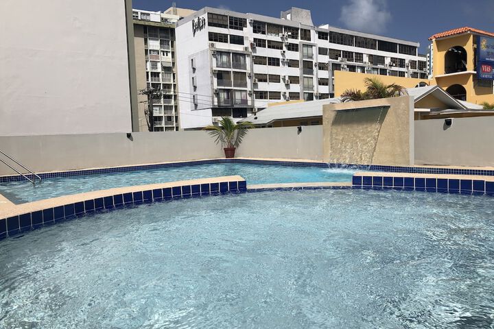 Pool Hotel