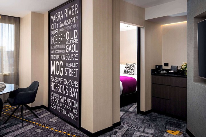 Room 14 of 114