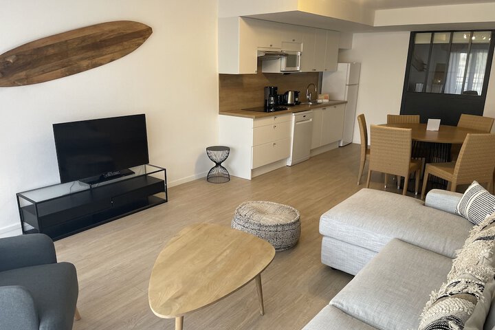 Room 16 of 39