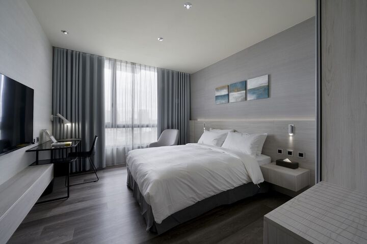 Room 11 of 54
