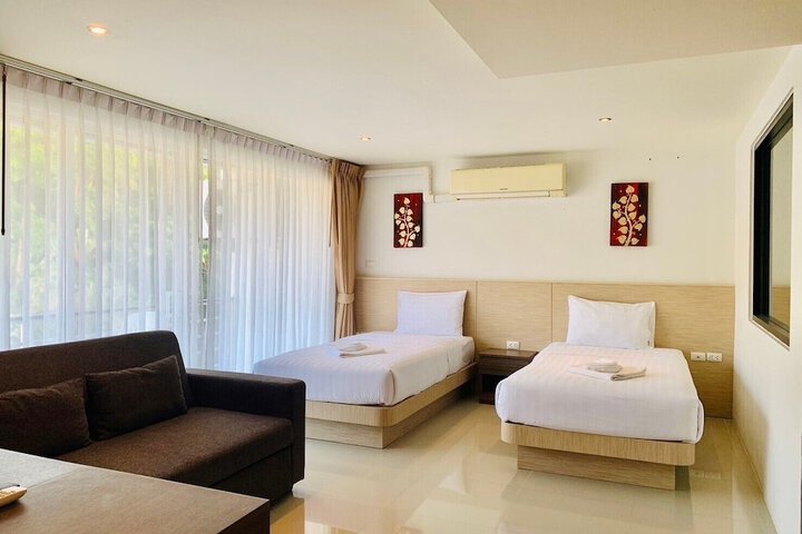 Room 25 of 164