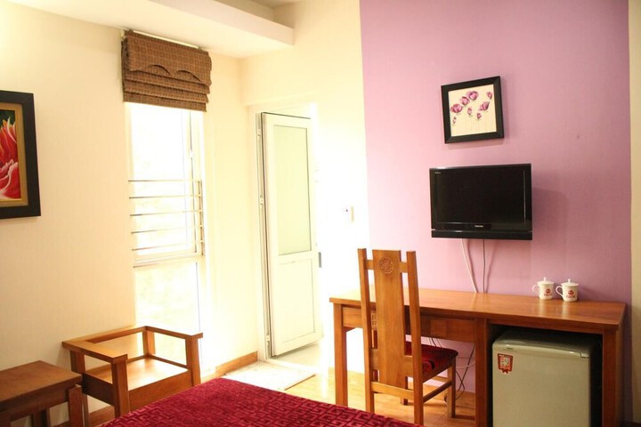 Room 14 of 25