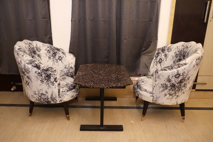 Room 18 of 25