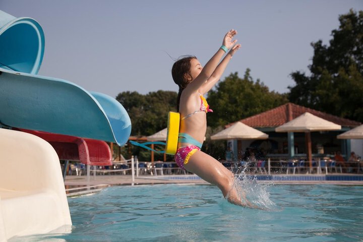 Pool 17 of 63