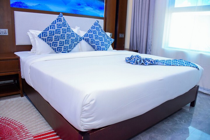 Room 42 of 97
