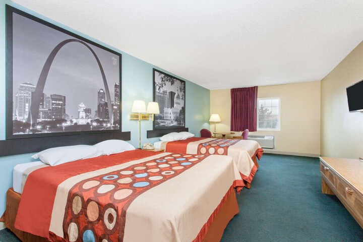 1 King Bed (7 of 8)