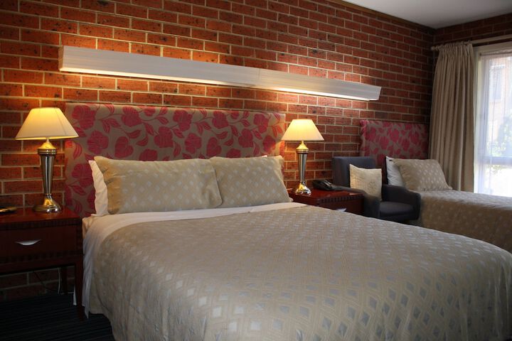 Room 6 of 39