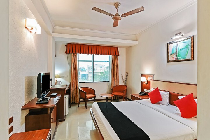 Room 21 of 49