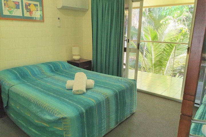 Room 6 of 68
