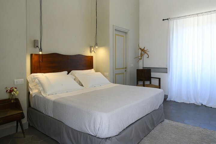 Room 10 of 39
