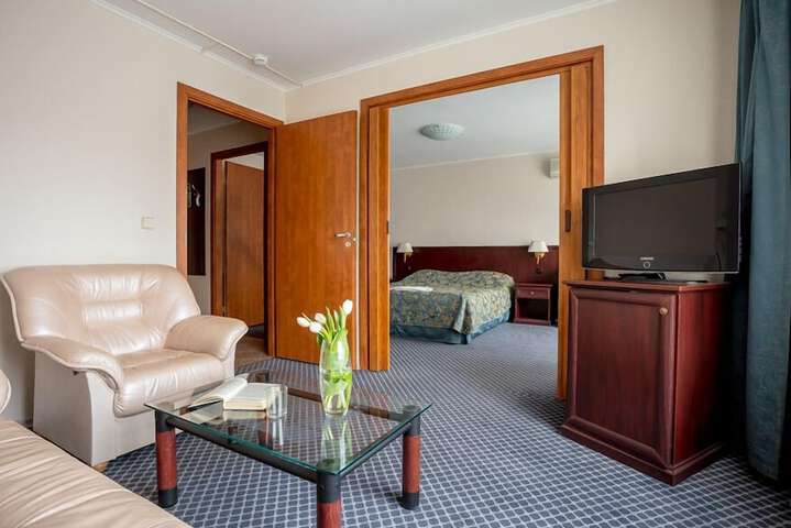 Room 22 of 45
