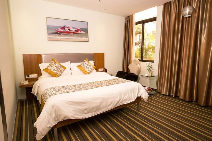 Room amenity