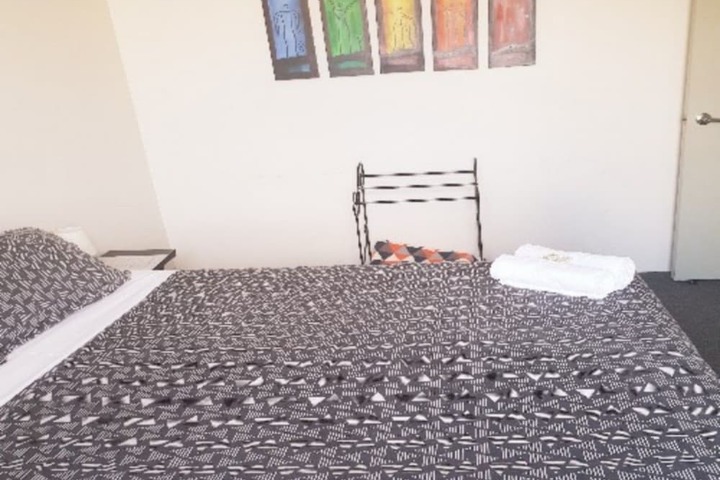 Room 2 of 40