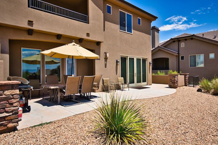 Property Grounds 41 of 48