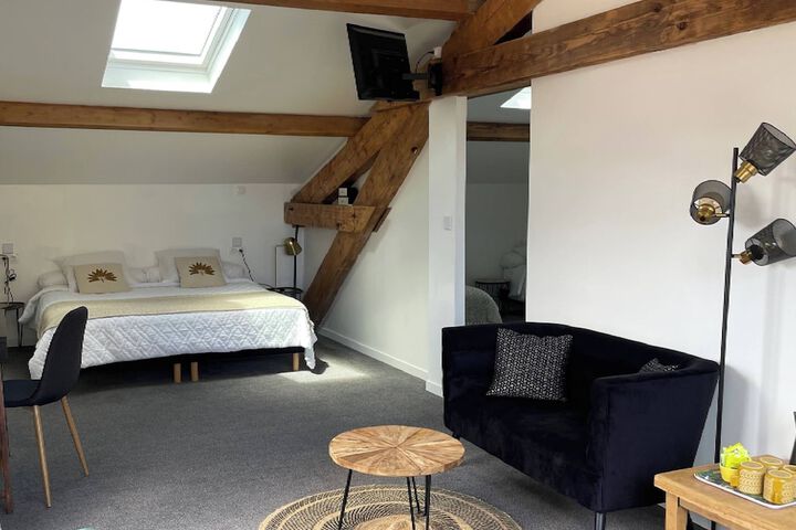Room 5 of 19