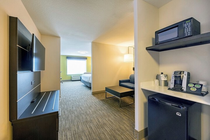 Room 12 of 78