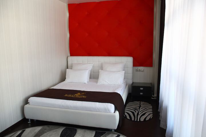 Room 9 of 67
