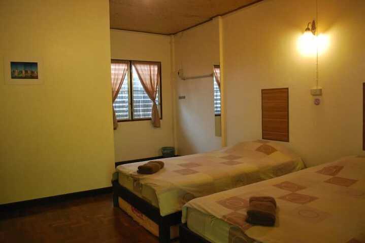 Room 25 of 75