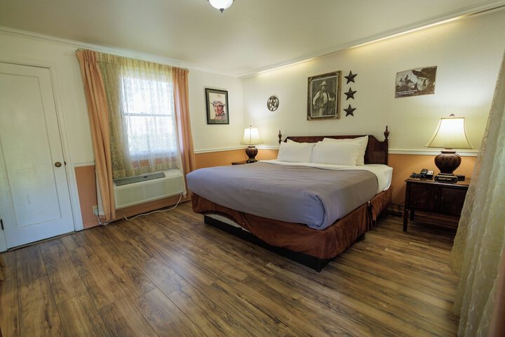 Room 48 of 95