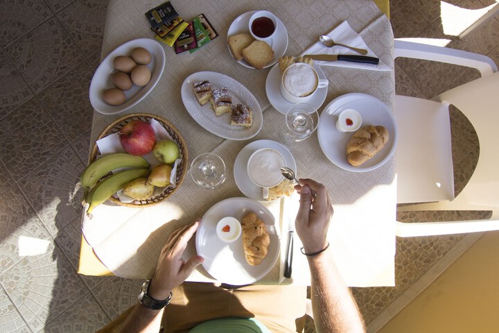 Breakfast/Coffee Service 18 of 34