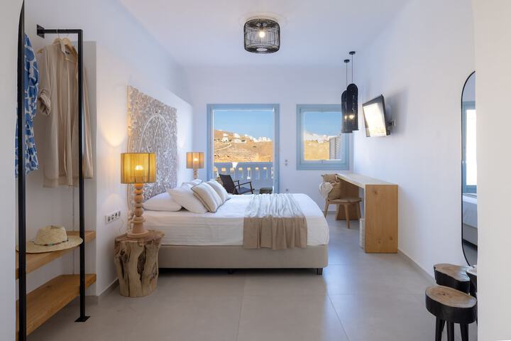 Room 3 of 71