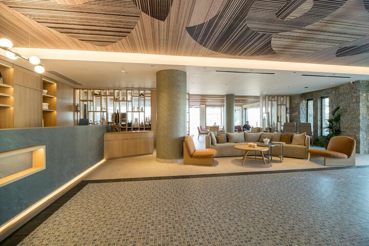 Hotel Interior 5 of 328