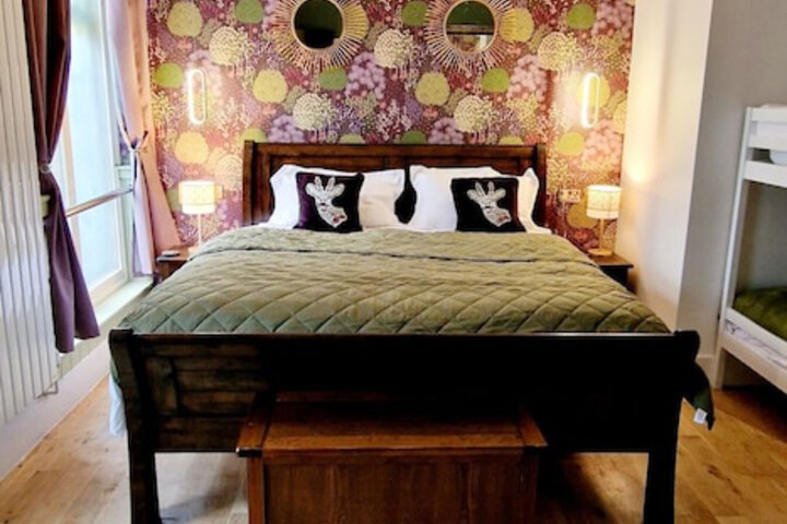 Room 15 of 39