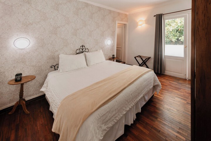 Room 13 of 25