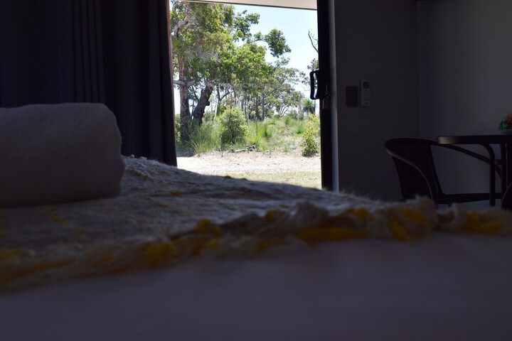 Room 11 of 40