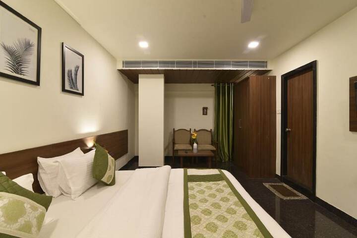 Room 15 of 43
