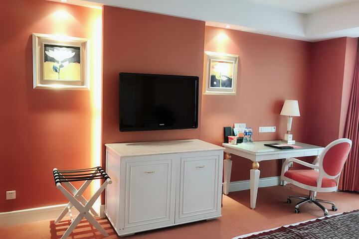 Room 10 of 78