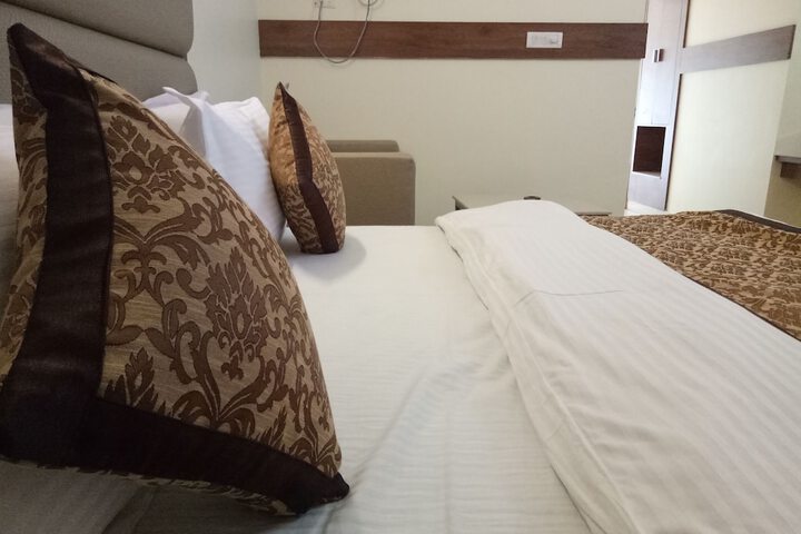 Room 34 of 61