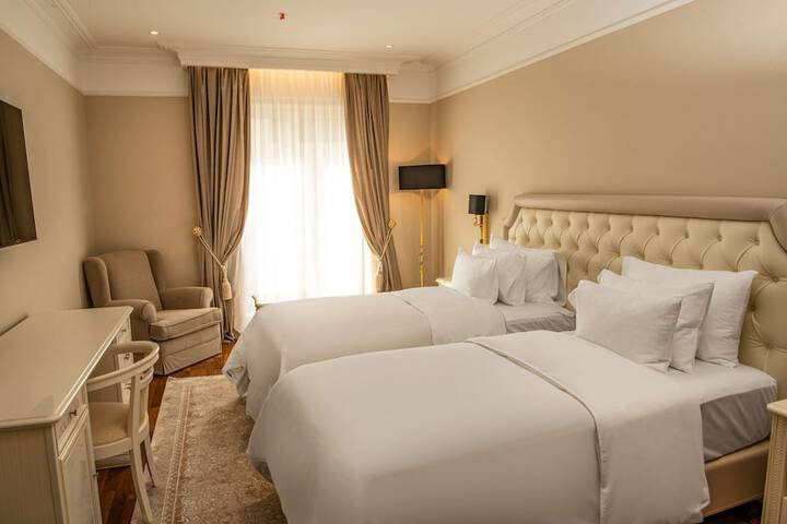 Room 15 of 85