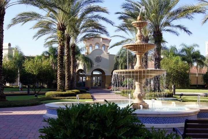 Hotel Exterior 124 of 131