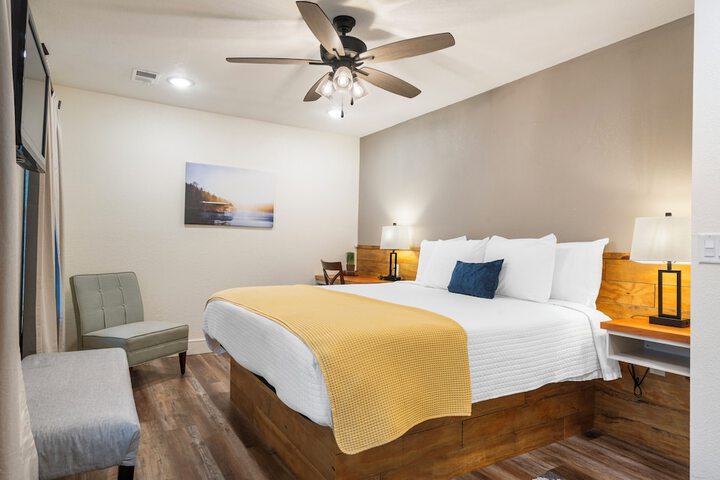 Room 3 of 40