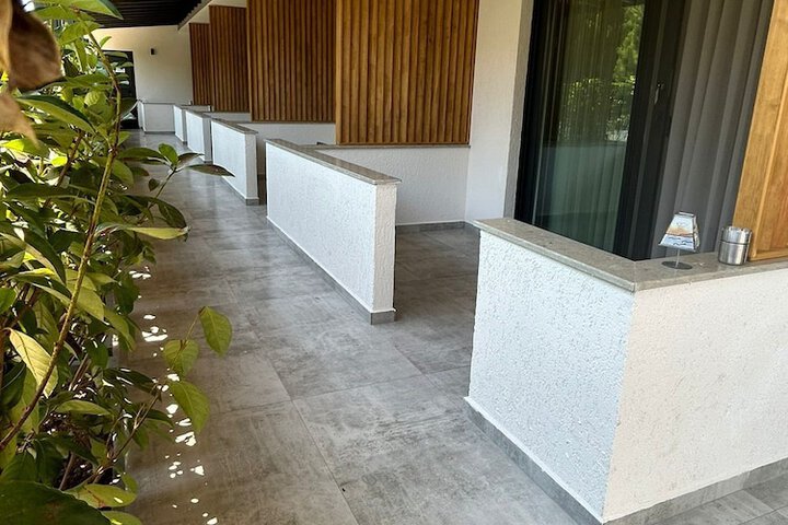 Ballroom/Hall 70 of 81
