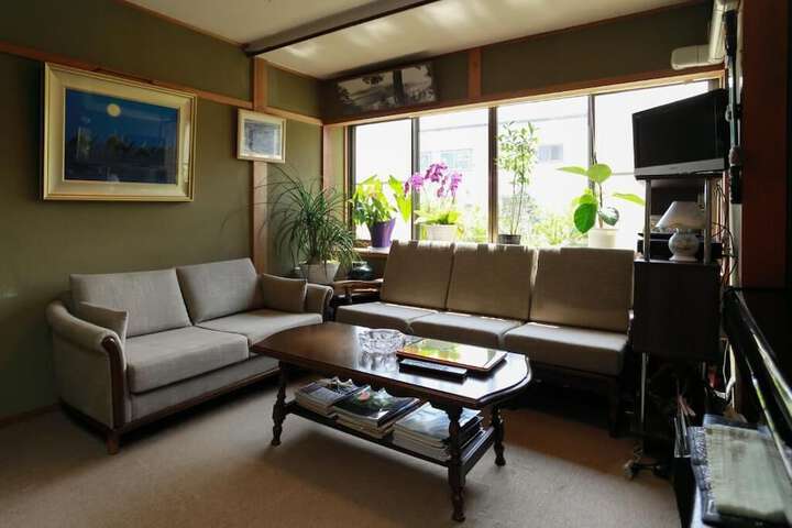 Room 14 of 63