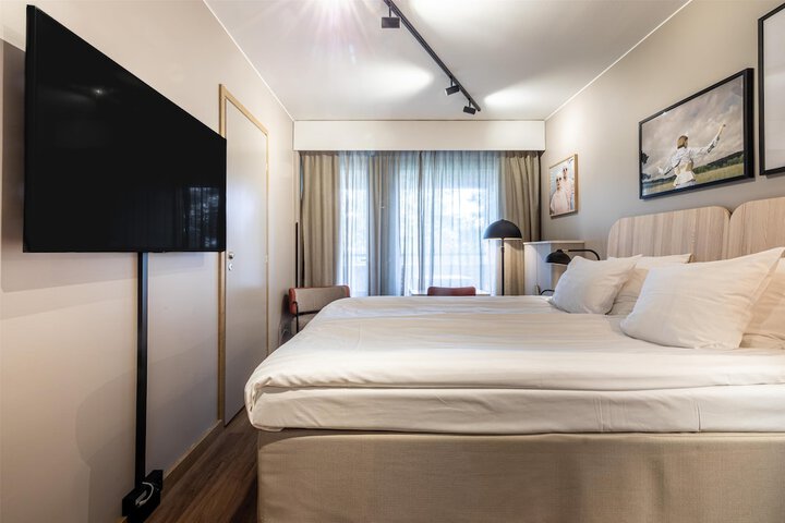 Room 30 of 84