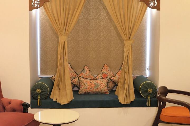 Room 10 of 53
